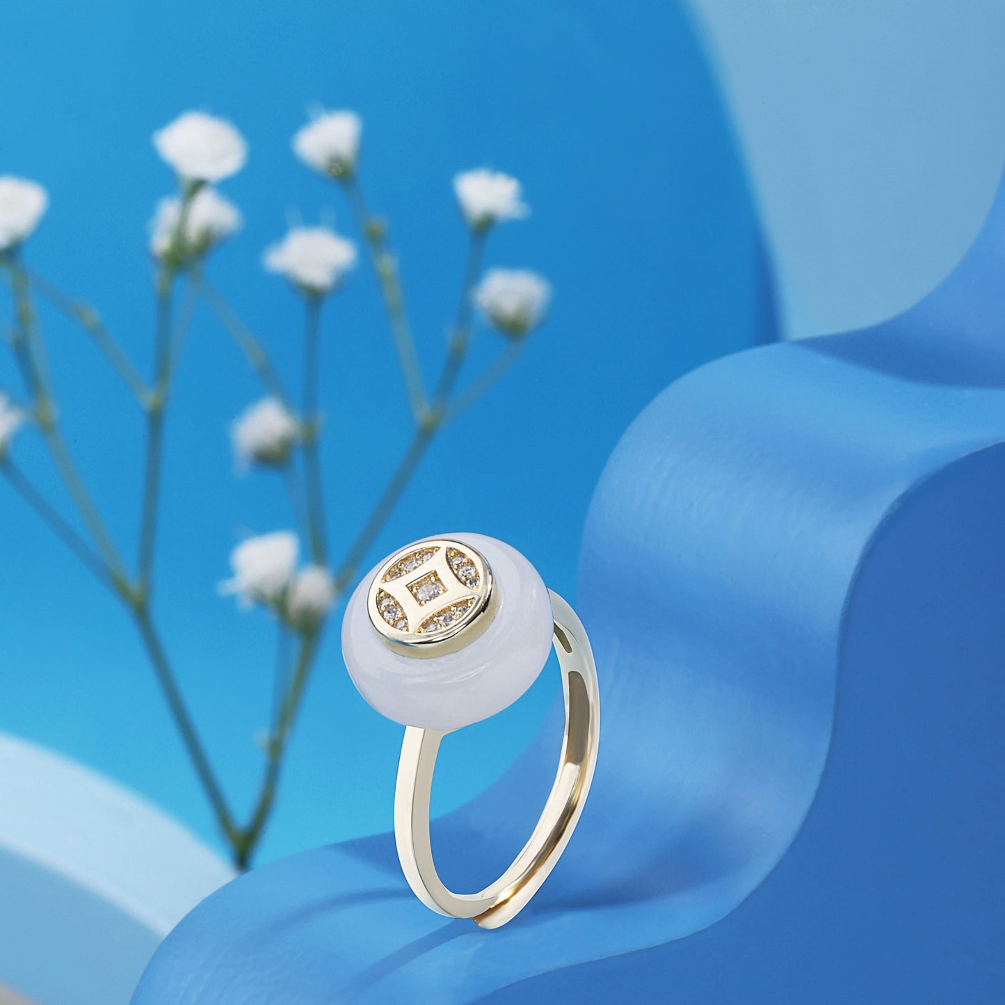 Gold Plated Majestic Solitaire Ring Silvish