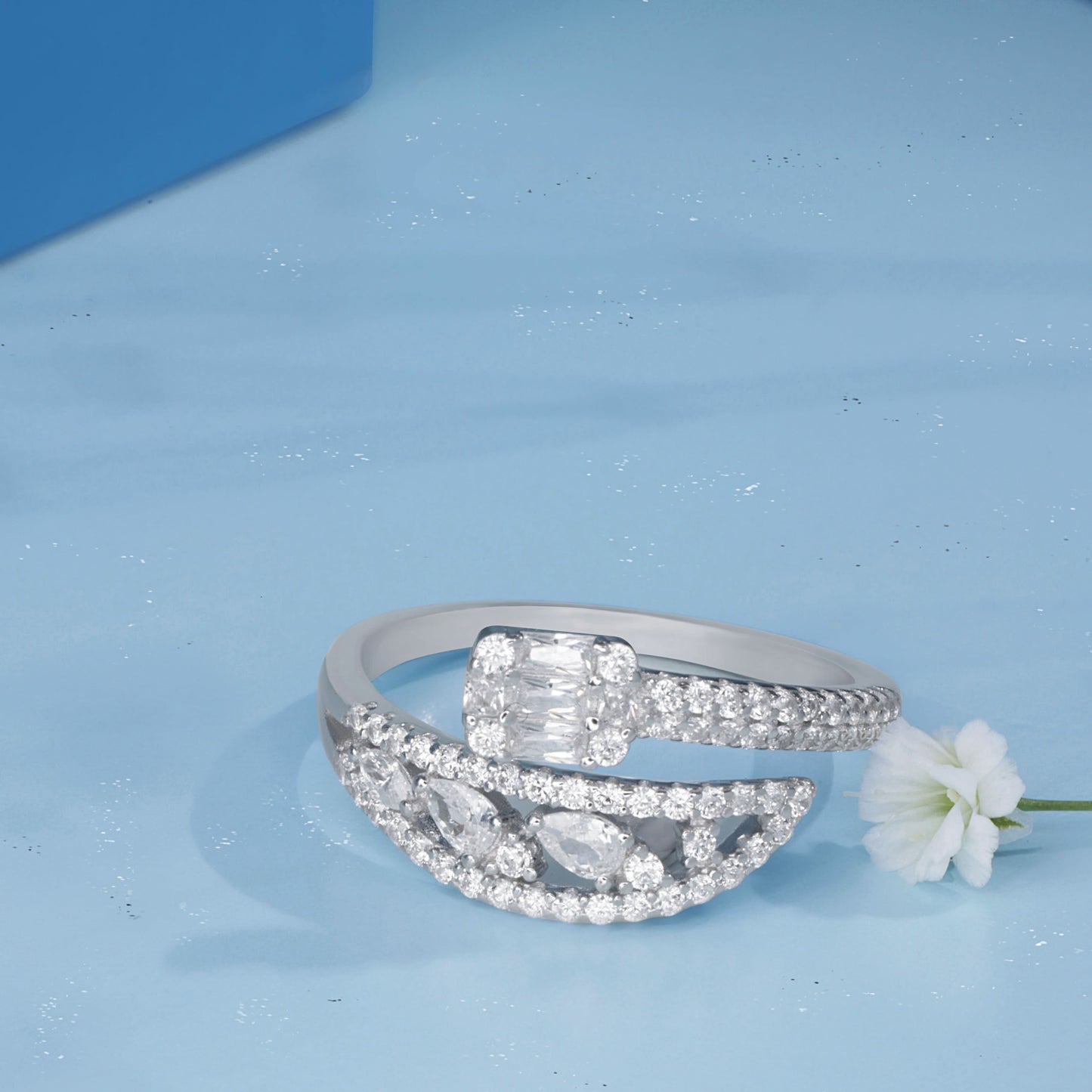 Silver Open Cut Rounded White Stone Ring