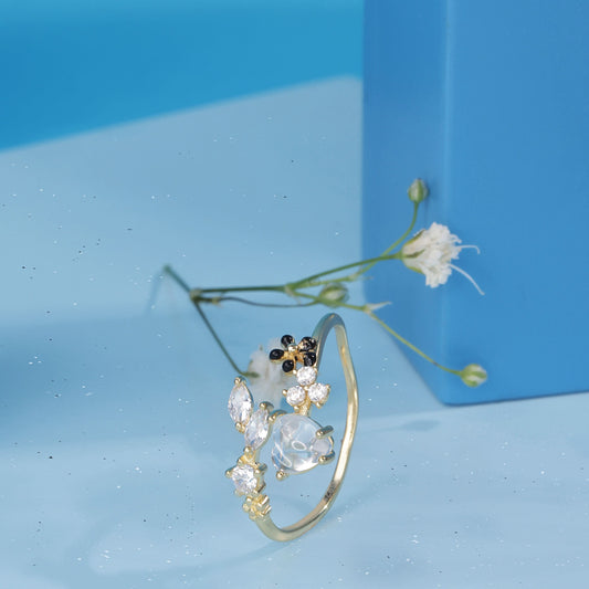 Gold Plated Floral White Heart Ring Silvish