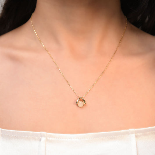 Gold Plated Captivating Moonstone Pendant Silvish