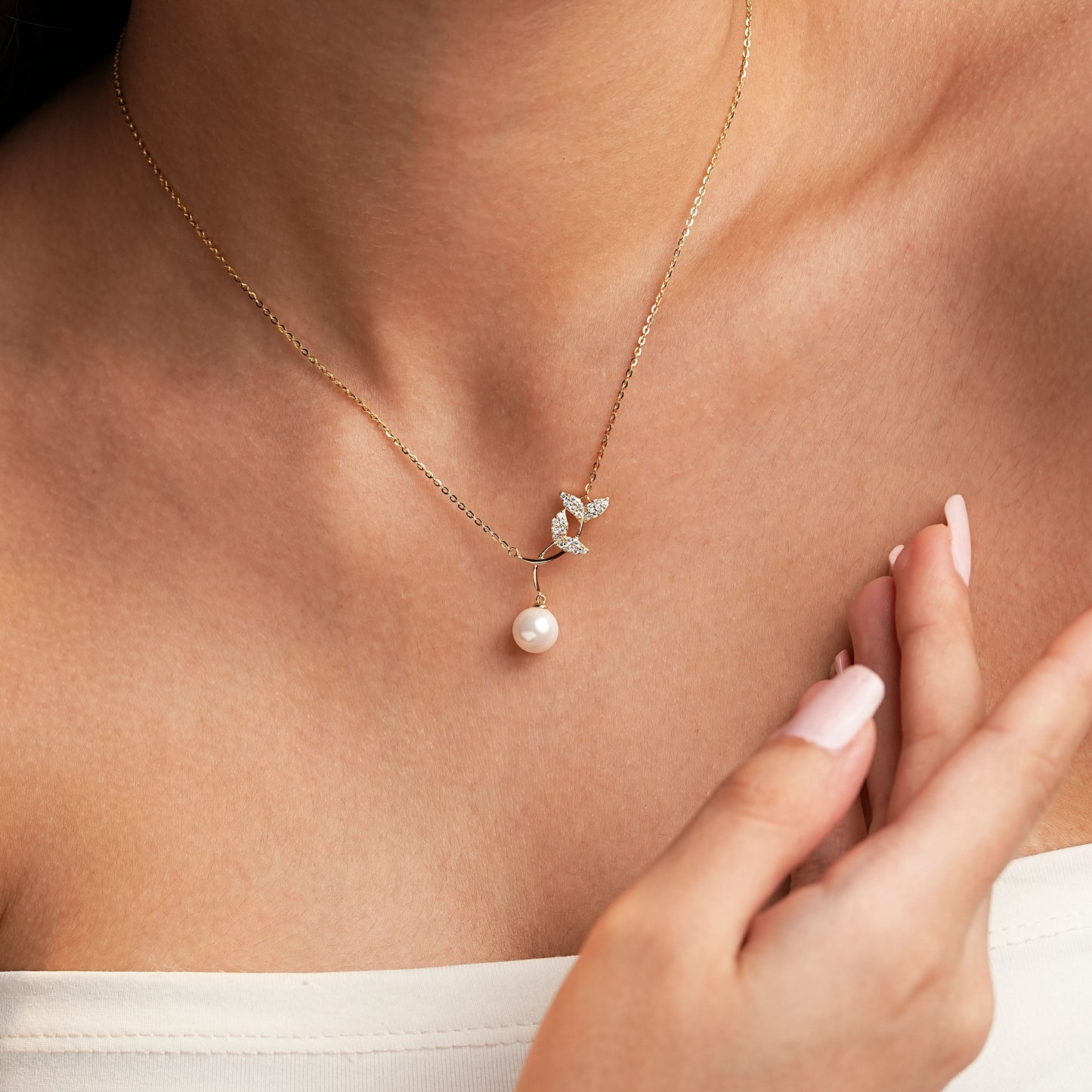 Gold Plated Mermaid’s Lure Pearl Pendant
