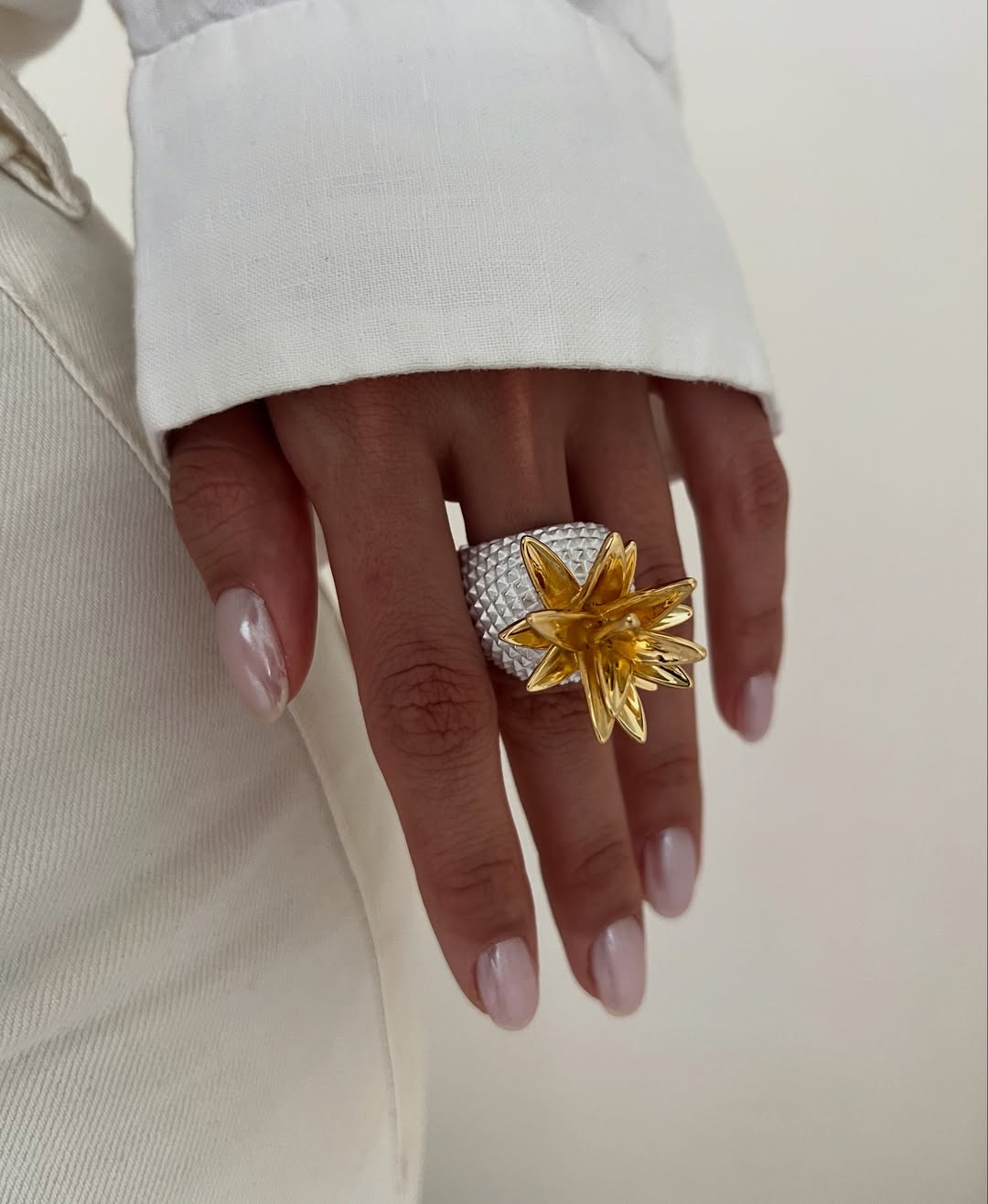 Pineapple Statement Ring Hunan Haoyi