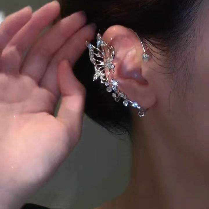 Elegant Crystal Leaf Ear Cuff with Dangling Pearls Yiwu Deshang Jewelry Co., Ltd.
