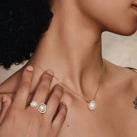 Gold Plated Freshwater Cultured White Pearl Pendant Silvish