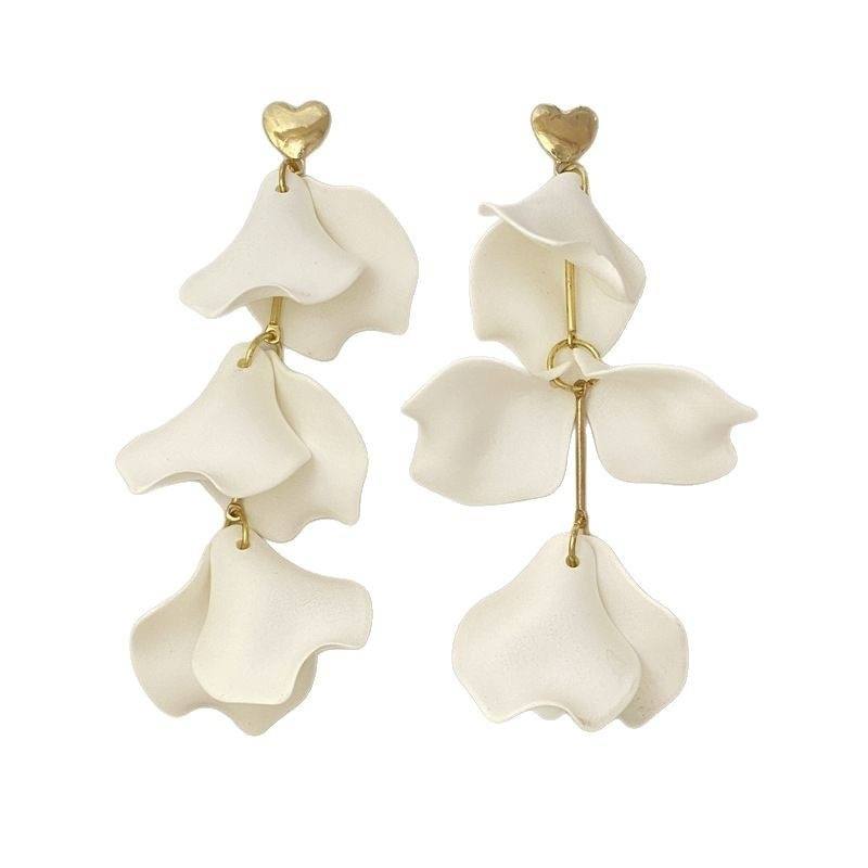 French White 'Love Earrings' Yiwu Baochai E-Commerce Firm
