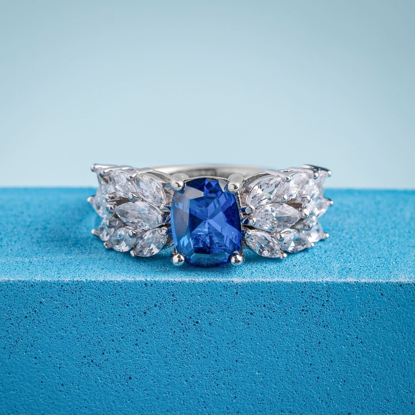 Silver Mystic Leaf Glow Ring