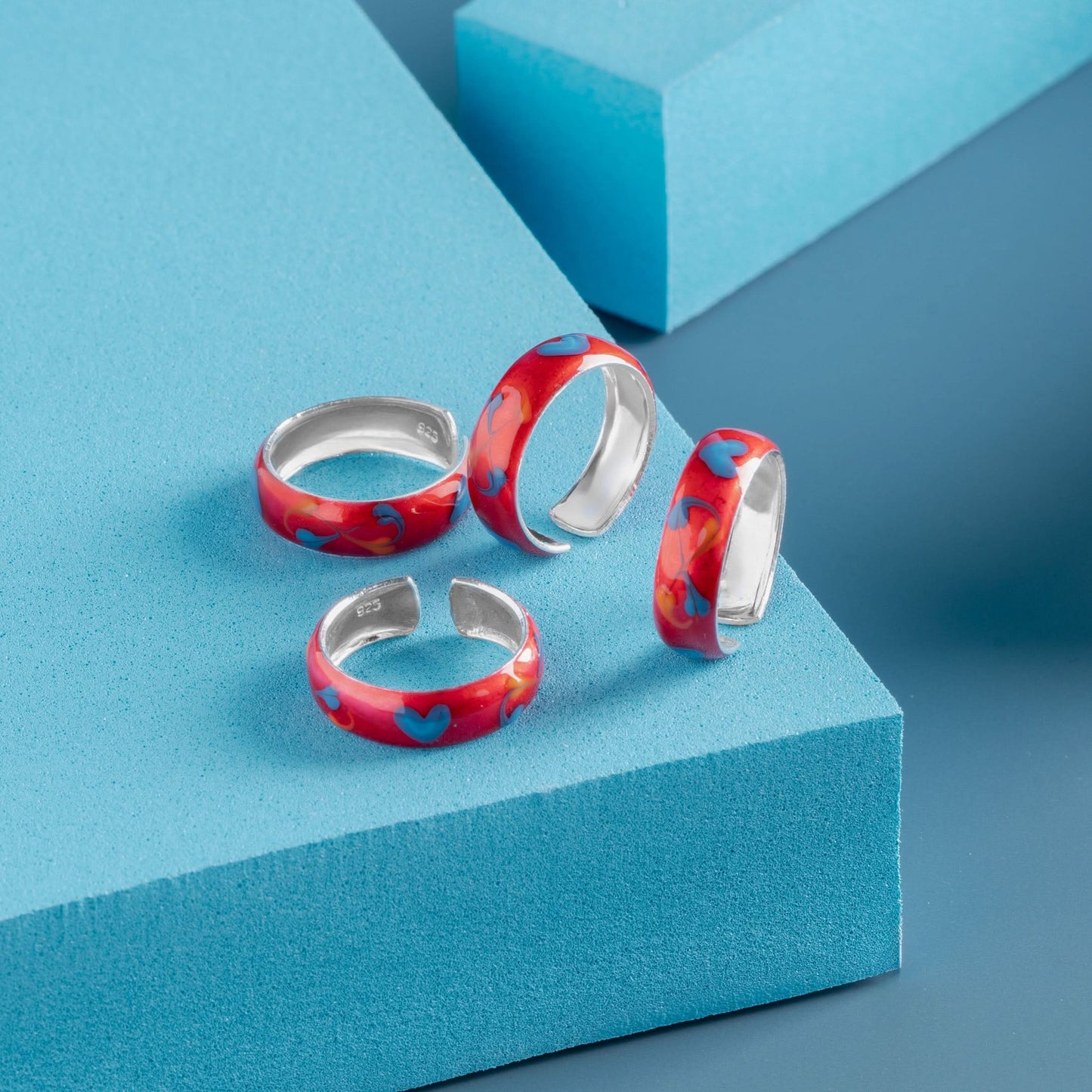 Silver Red Colored Heart Pattern Toe Rings