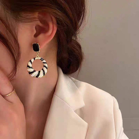 Leopard Print Round Hoop Earrings