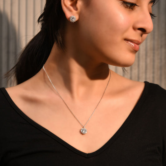 Silver Suns Park Pendant Set Silvish
