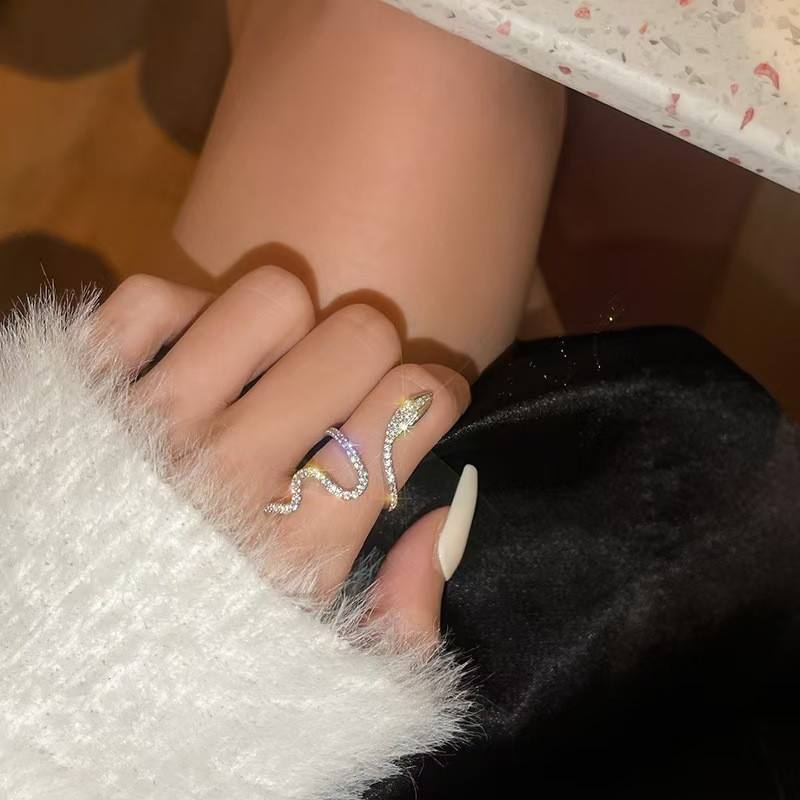Zircon Wrapped Snake Ring