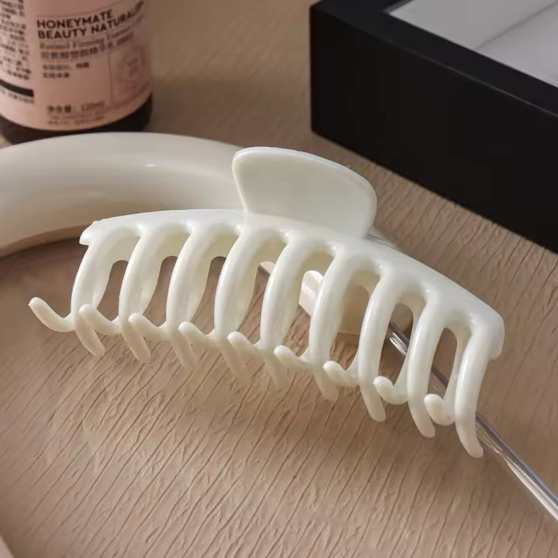 Keel Claw Clip – Unbreakable Soft Silicone Hair Clamp (White) Silvish