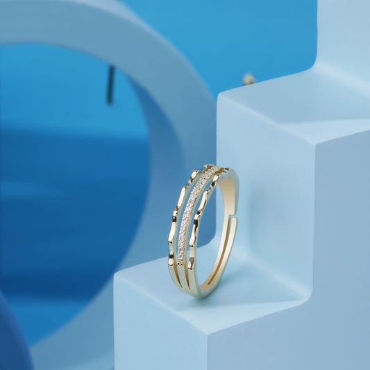 'Triple Row Wave' 925 Gold Plated Ring Blue and White Background