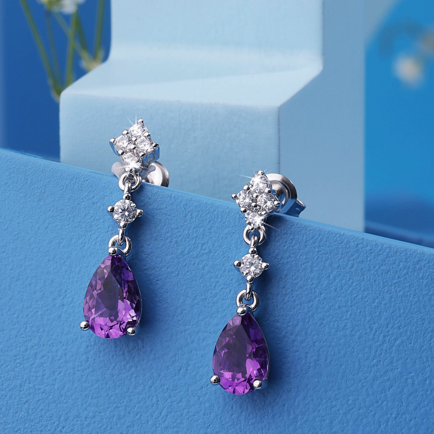 Silver Beautiful Water Drop Gem Earrings