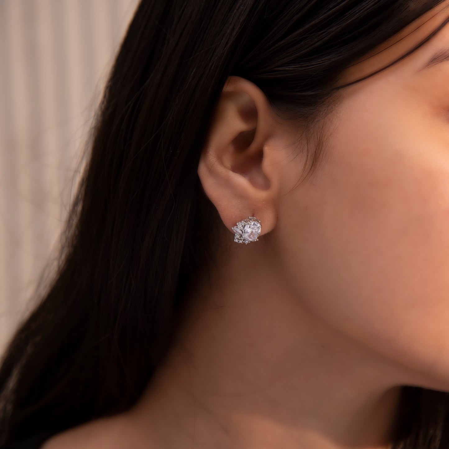 'White Shining Stone' Silver Earrings