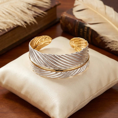 Dual-Tone Leaf Textured Cuff Bangle Yiwu Baochai E-Commerce Firm