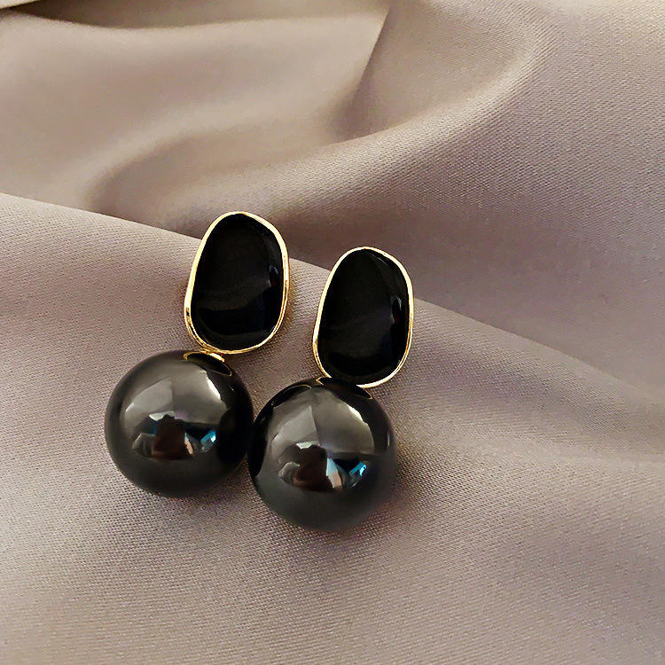 Exaggerated Geometric Pearl Earrings Yiwu Zhuchai E-Commerce Firm