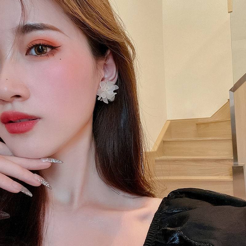 Acrylic Flower Petal Earrings Yiwu Baochai E-Commerce Firm