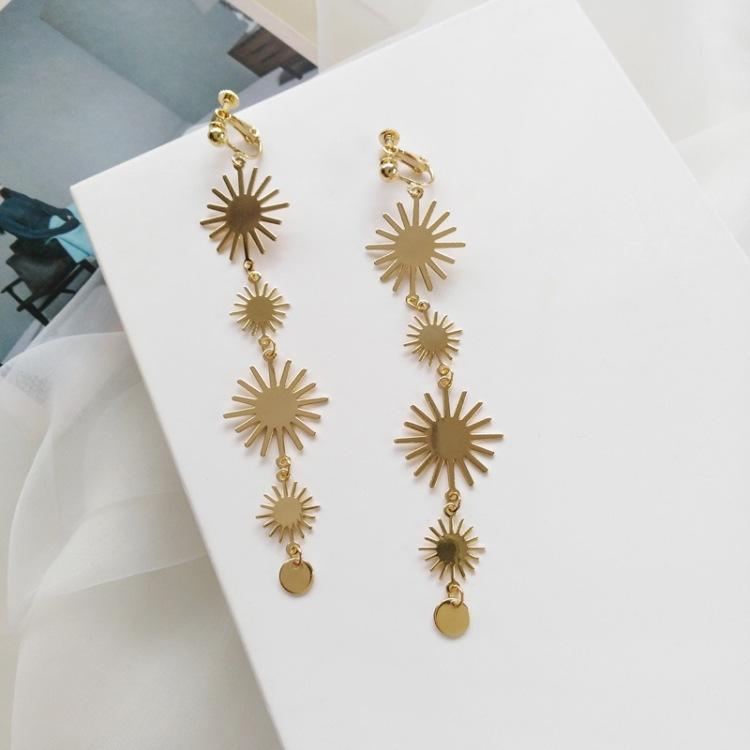 Gold Celestial Charm Earrings with Star & Moon Drops Hunan Haoyi Gift Co., Ltd.