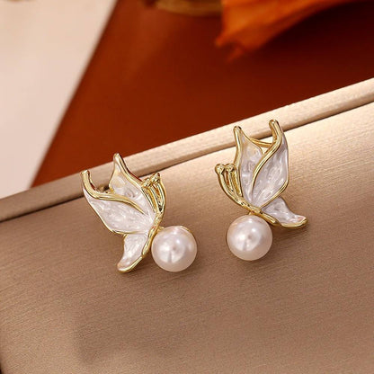 French Style Butterfly Pearl Stud Earrings for Women Yiwu Baochai E-Commerce Firm