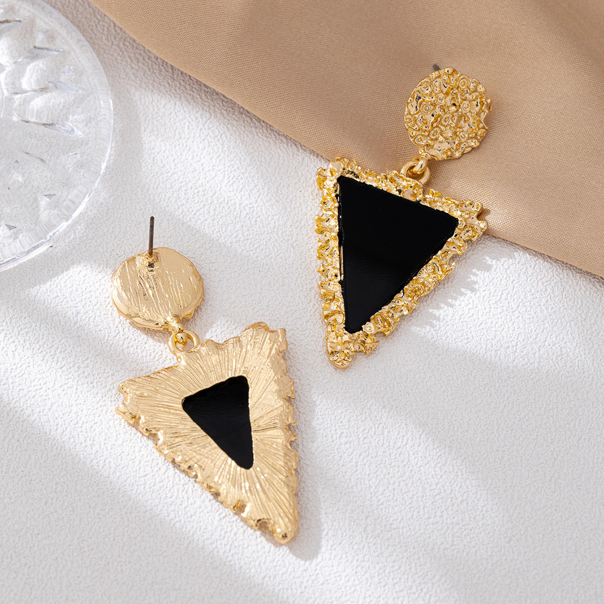 Black Triangle Drop Earrings with Gold Textured Stud Hunan Haoyi Gift Co., Ltd.