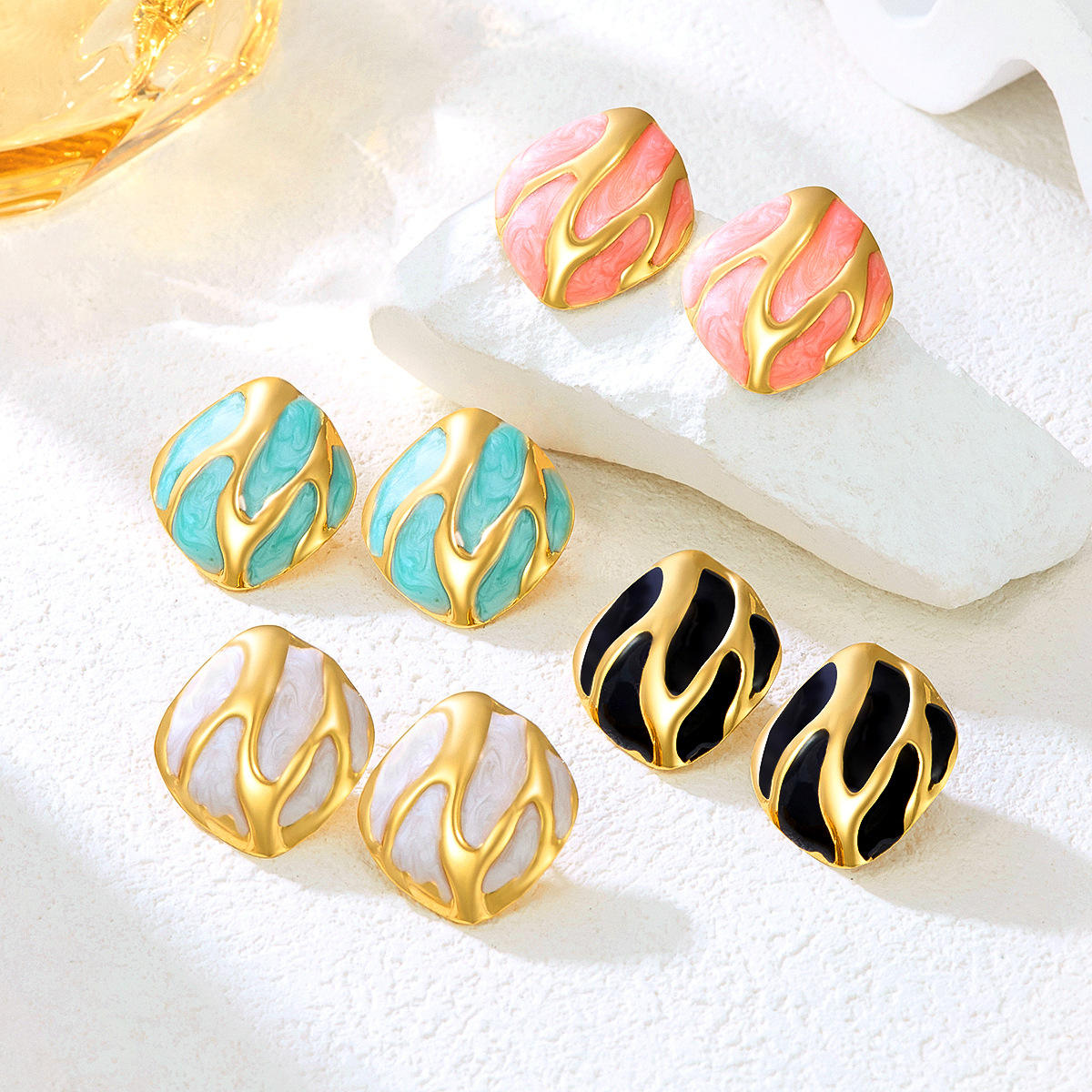 Marble Pattern Gold Hoop Earrings Hunan Haoyi Gift Co., Ltd.