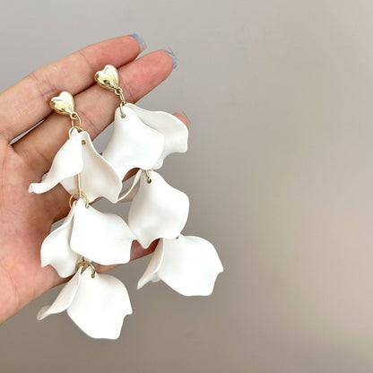French White 'Love Earrings' Yiwu Baochai E-Commerce Firm