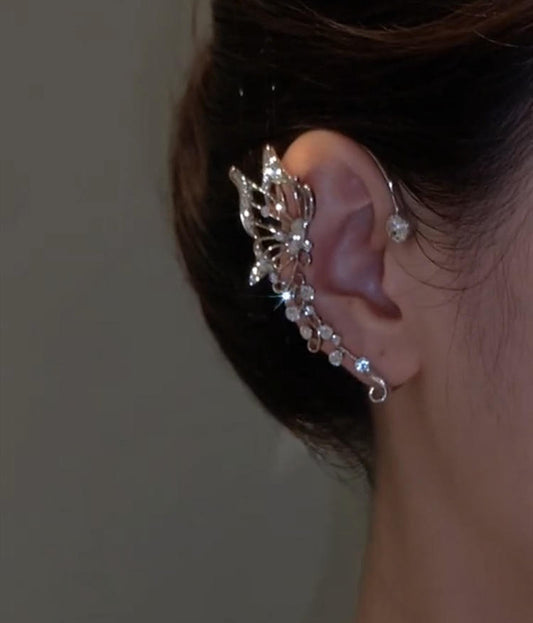 Elegant Crystal Leaf Ear Cuff with Dangling Pearls Yiwu Deshang Jewelry Co., Ltd.