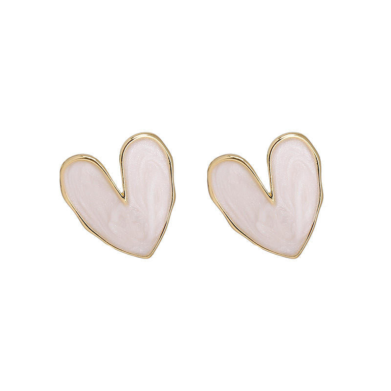 Vintage White Heart Stud Earrings Yiwu Baochai E-Commerce Firm