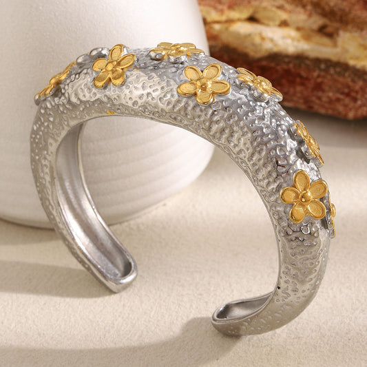 Hammered Silver & Gold Floral Cuff Bangle Yiwu Baochai E-Commerce Firm
