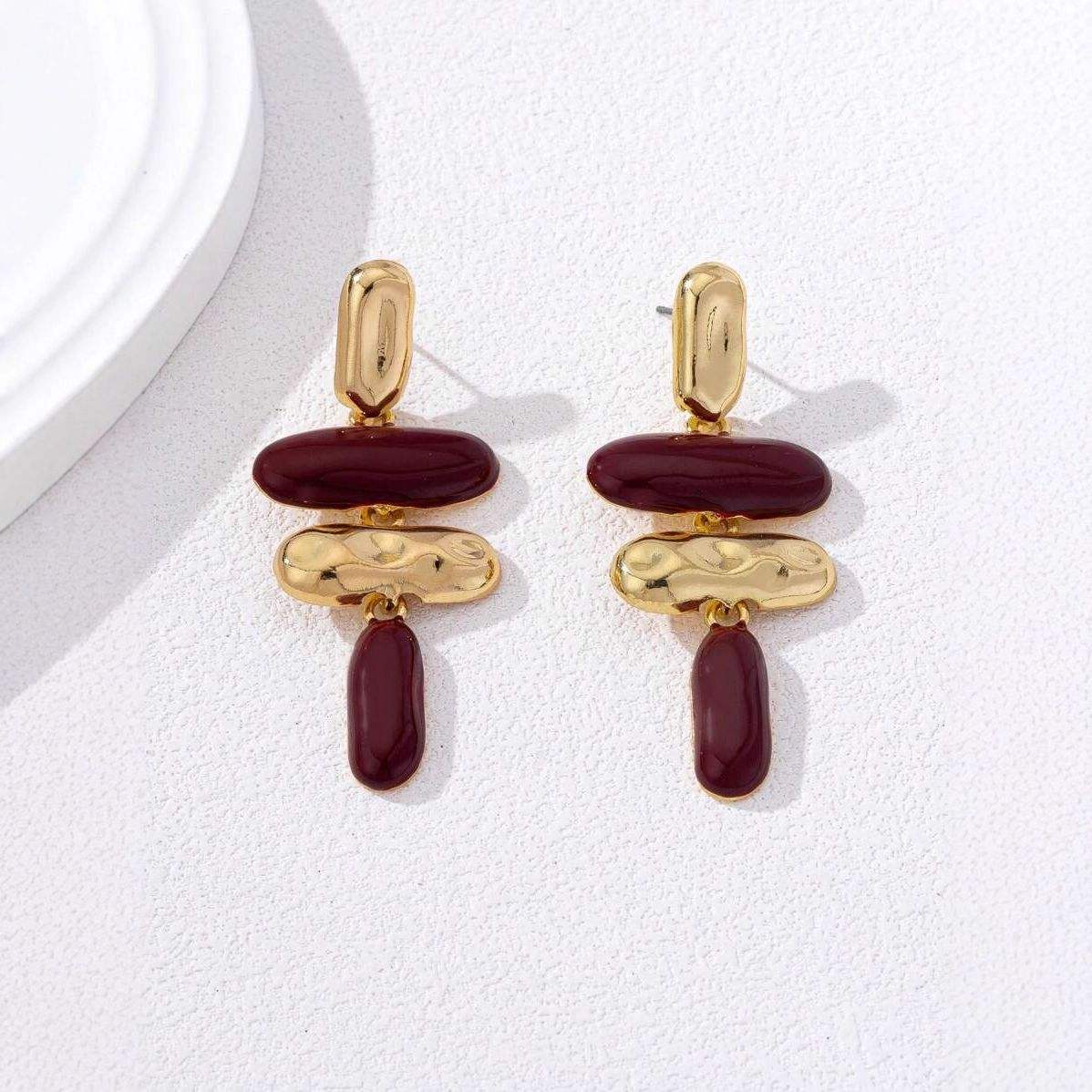 Red Stone Drop Earrings with Gold Detailing Hunan Haoyi Gift Co., Ltd.