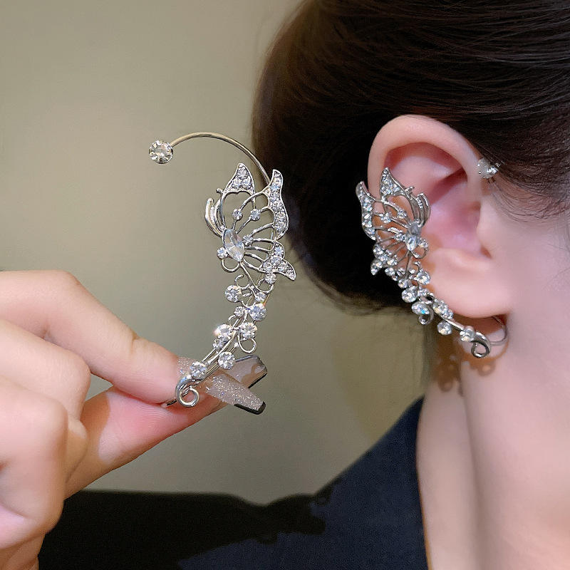 Elegant Crystal Leaf Ear Cuff with Dangling Pearls Yiwu Deshang Jewelry Co., Ltd.