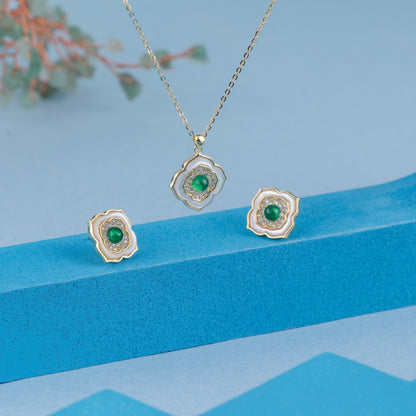 Regalia Fleur Gold Plated Pendant Set