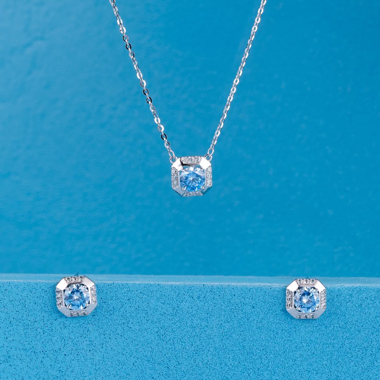 'Oceanic Blue Gem' Silver Pendant Set