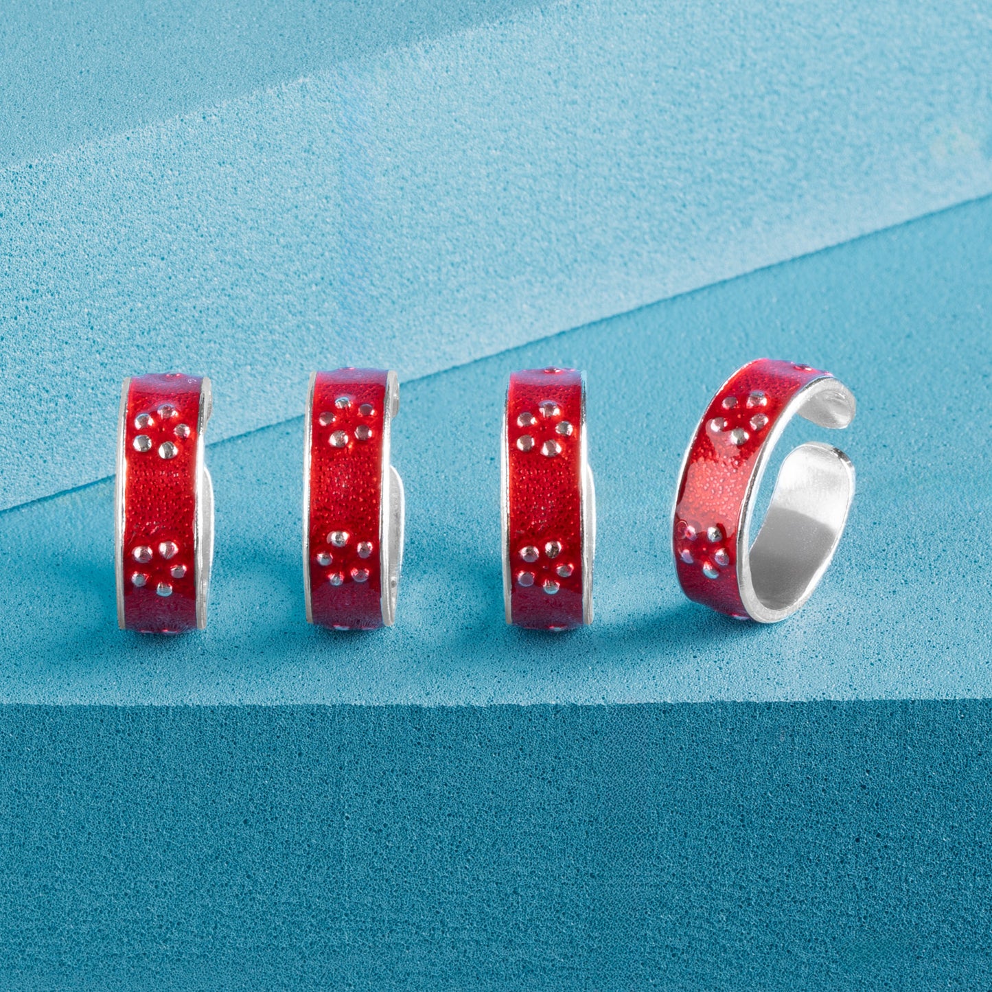 Silvish 'Red Floral Charm' Toe Rings
