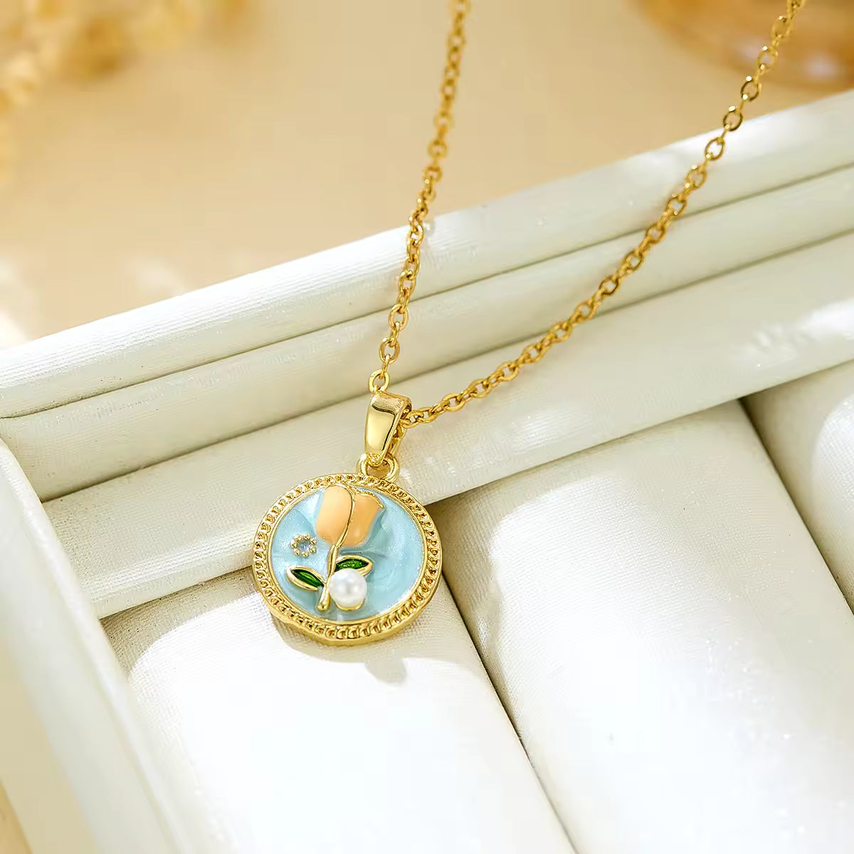 Vintage Garden Drip Oil Floral Pendant