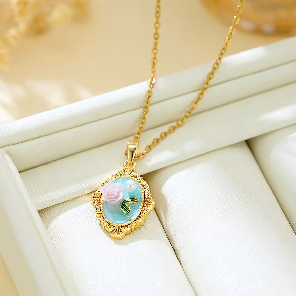 Vintage Garden Drip Oil Floral Pendant