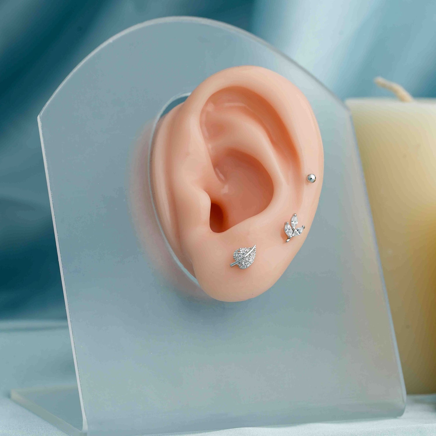 Silver Elegant Leafs Stud Set Silvish