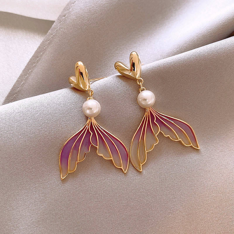 Gold heart pearl mermaid tail drop earrings