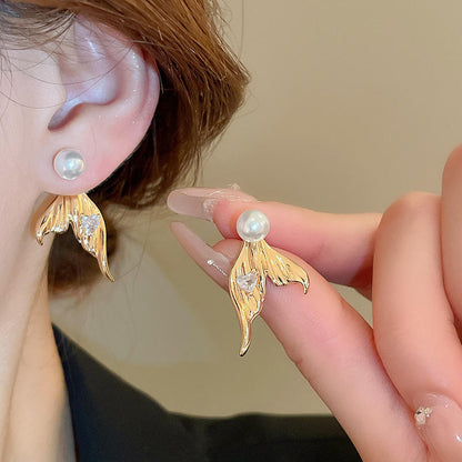 Mermaid Tail Love Pearl Earrings