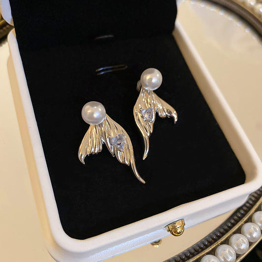 Mermaid Tail Love Pearl Earrings