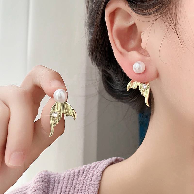Mermaid Tail Love Pearl Earrings