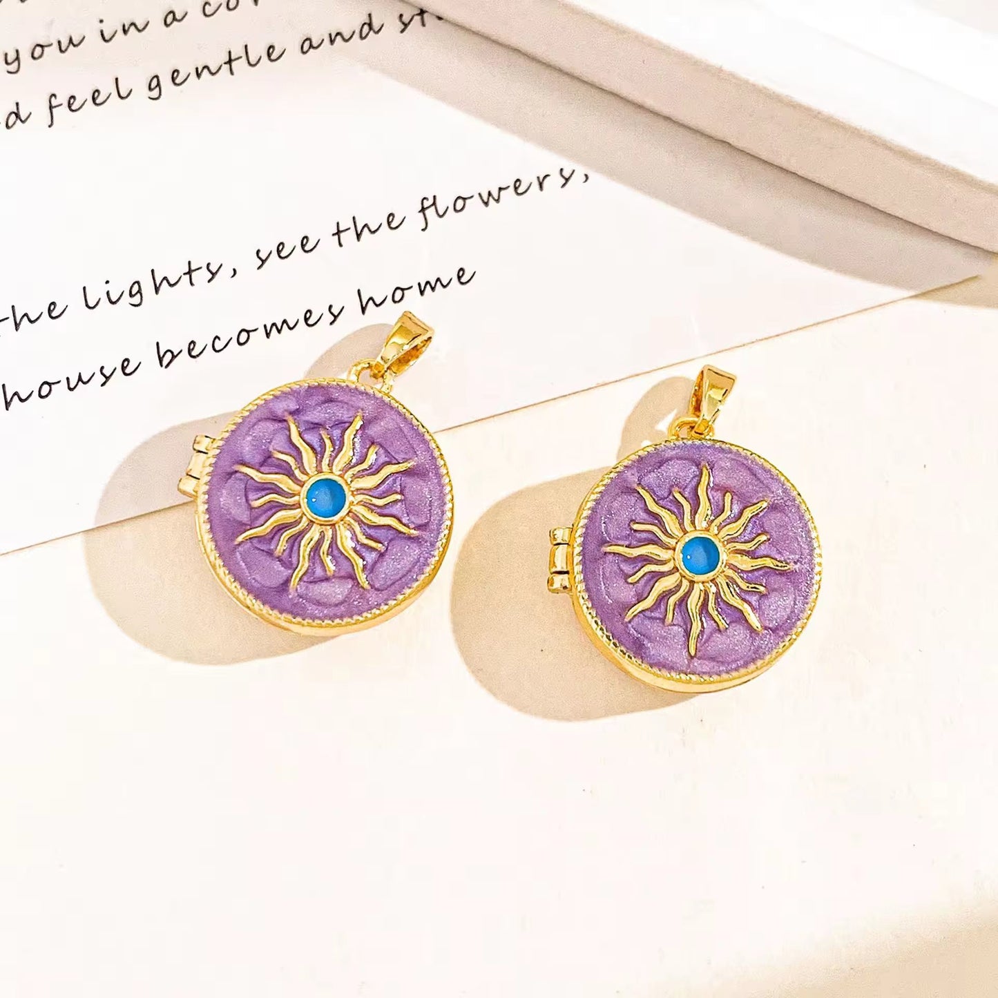 Pinteresty Dreamcastle Photo Locket Yiwu Hongye Jewelry Co. Ltd.