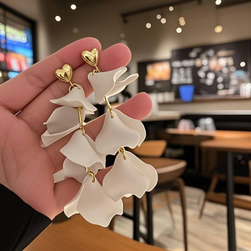 French White 'Love Earrings' Yiwu Baochai E-Commerce Firm