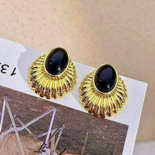 French Retro Black Stone Earrings
