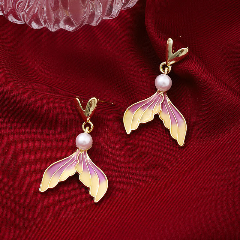 Purple Gradient Heart Fishtail Stud Earrings