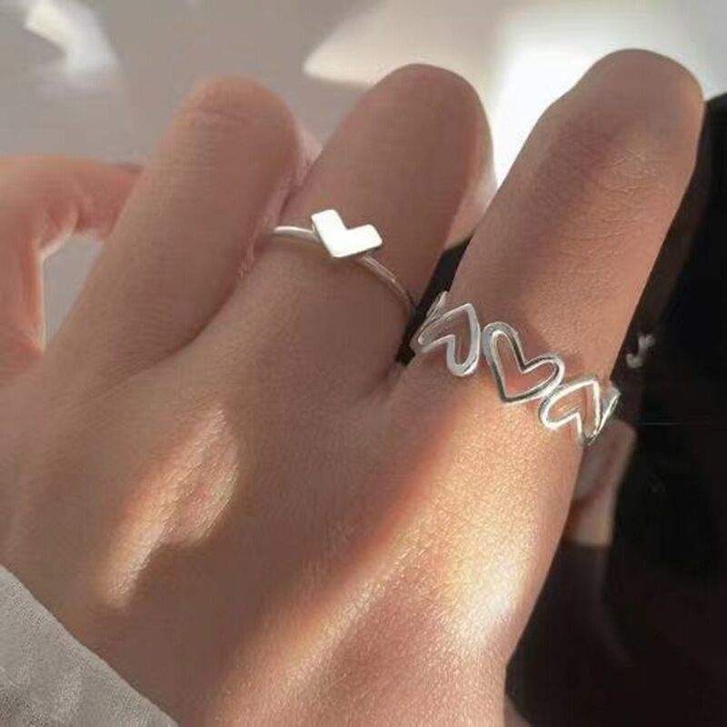 Love Pulse Minimal Heart Ring Set
