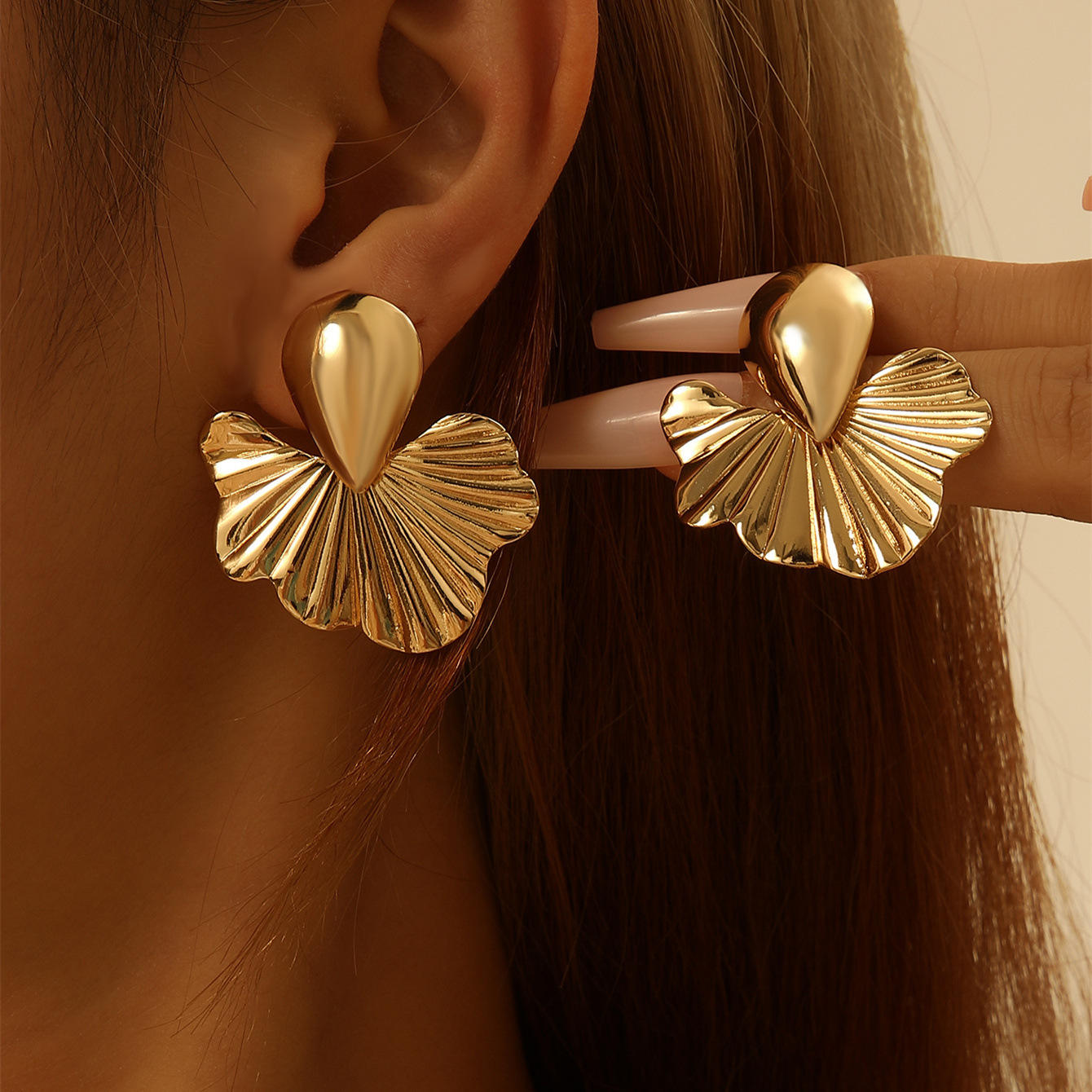 Lotus Leaf Gold Shell Stud Earrings Silvish