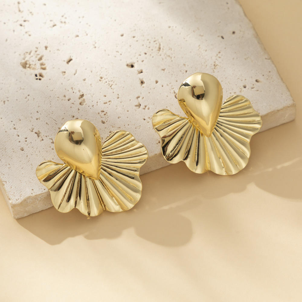 Lotus Leaf Gold Shell Stud Earrings Silvish