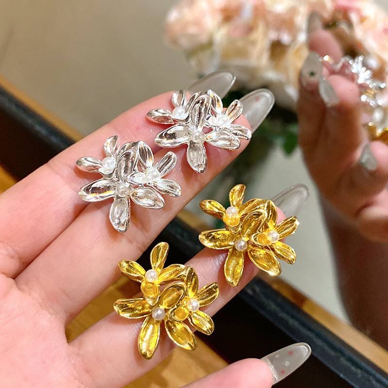 Korean Gold Plated Pearl Flower Stud Earrings