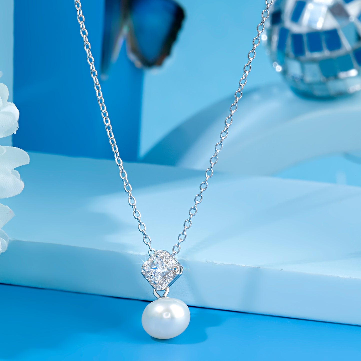 'Iridescent Pearl' Silver Pendant